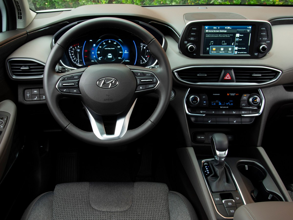 06-2019-hyundai-santa-fe-kbb-1.jpg-1