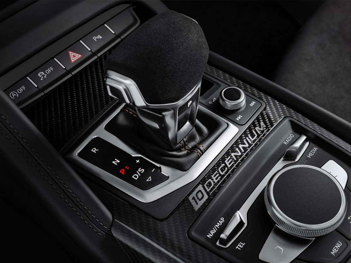 07-2019-audi-r8-v10-decennium-oem-1