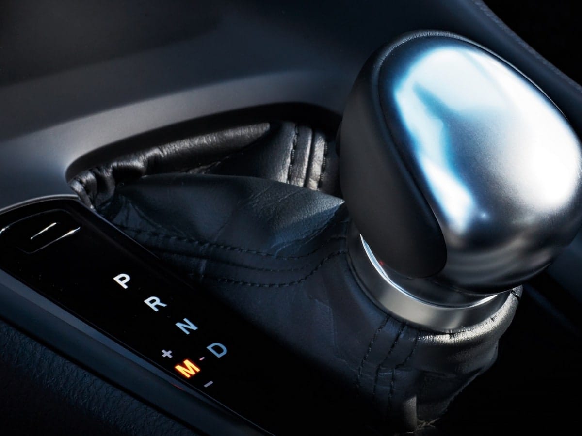 10-2019-toyota-c-hr-oem-2