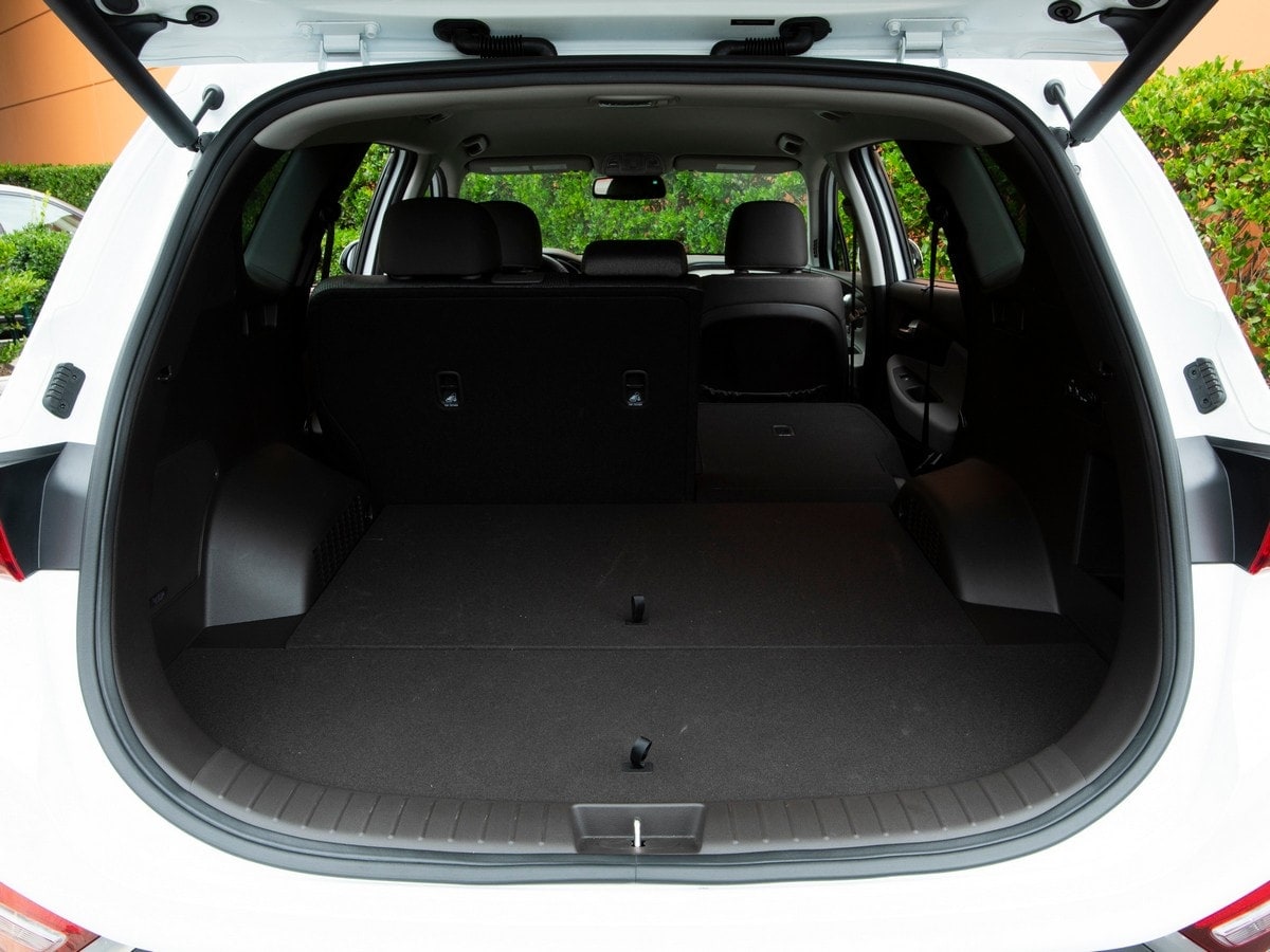 11-2019-hyundai-santa-fe-kbb-1.jpg-1