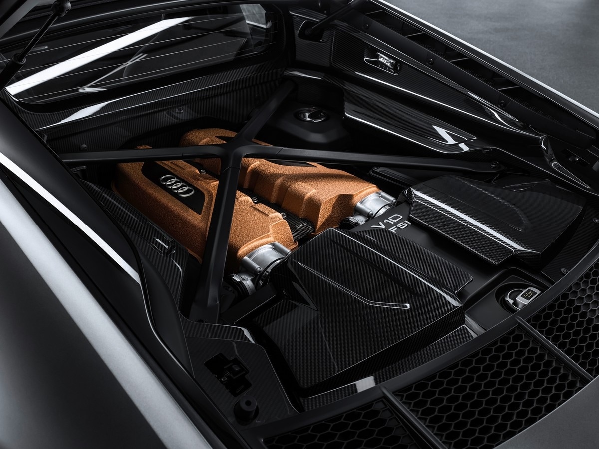 15-2019-audi-r8-v10-decennium-oem-1