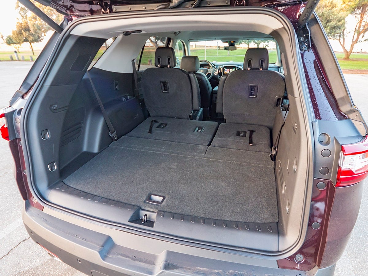 30-2018-Chevrolet-Traverse-Cargo-KBB-1