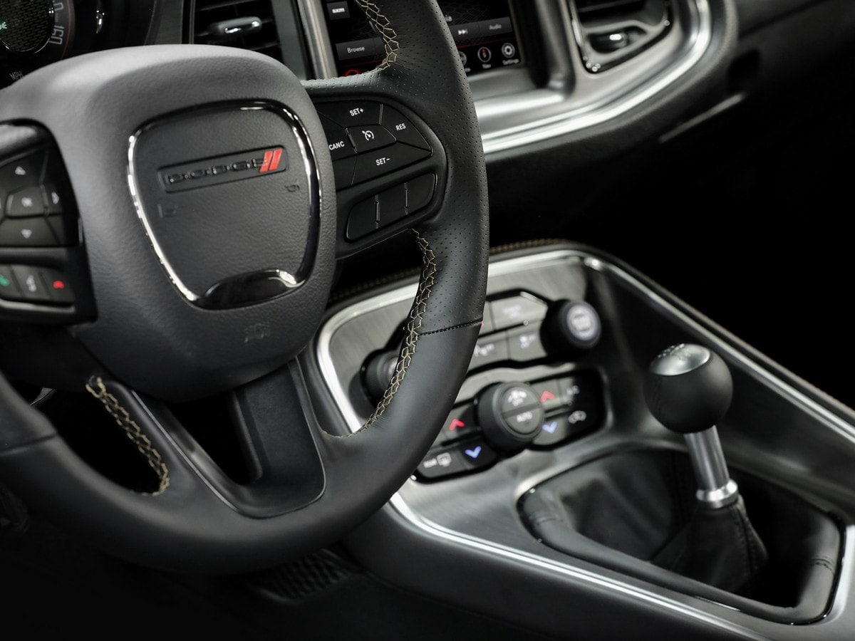 09-2019-dodge-challenger-grn-stars-stripes-1