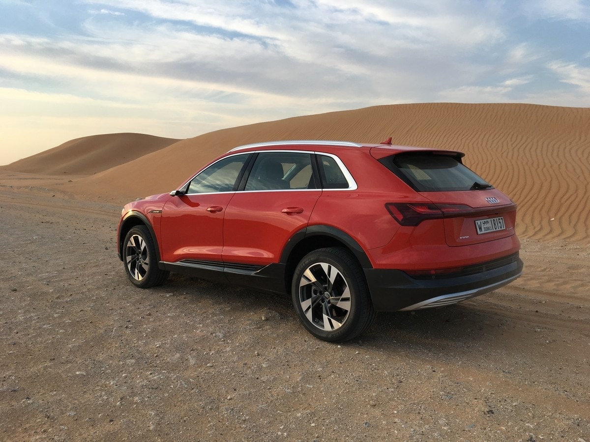 1b-2019-audi-e-tron-first-review-1