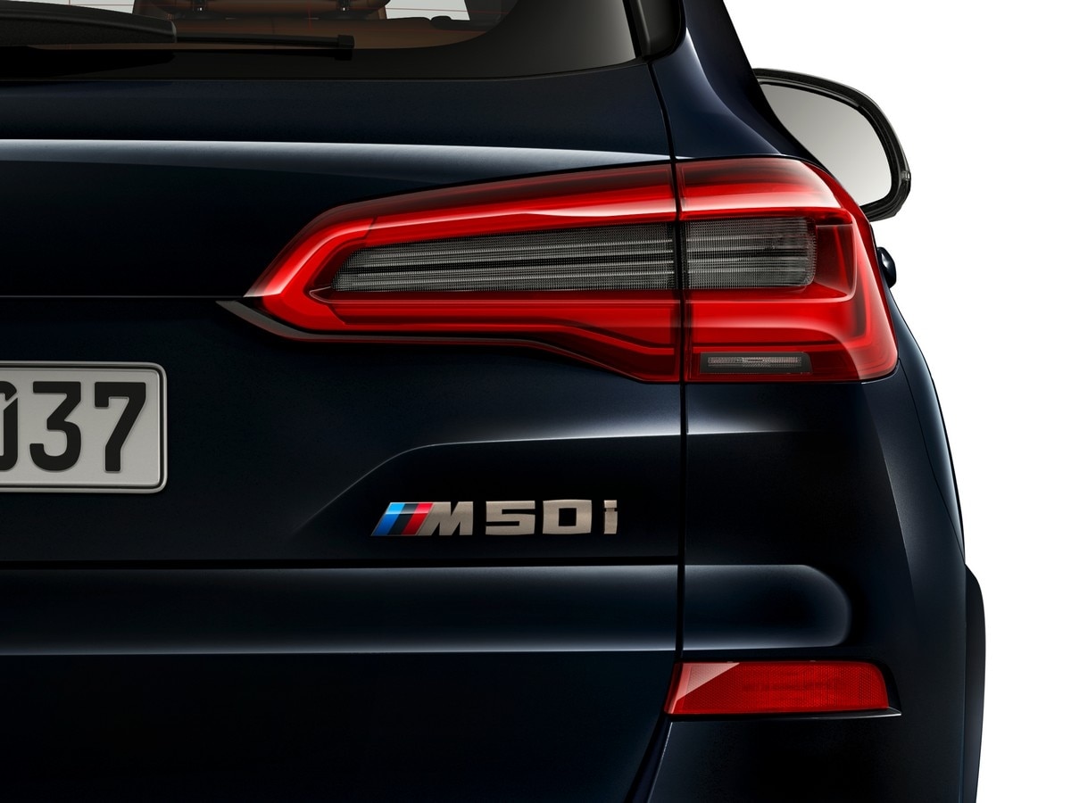 02-2020-bmw-x5-m50i-oem-1