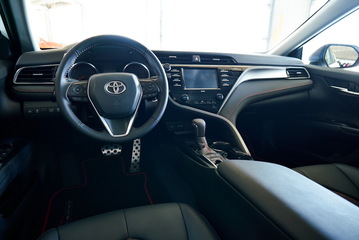 1-2020-toyota-camry-trd-quick-take-1