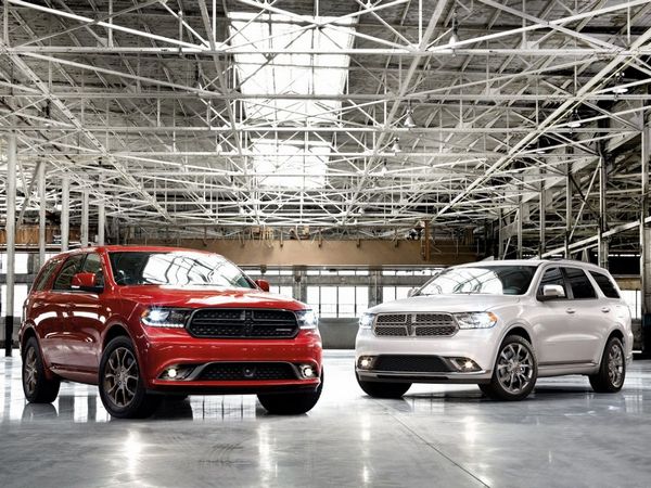 01 2016 Dodge Durango Brass Monkey And Andodized Platinum Appearance Packages