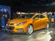 2017 Chevrolet Cruze Hatchback (+VIDEO)