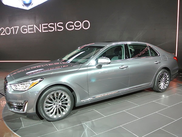 01 2017 Genesis G90