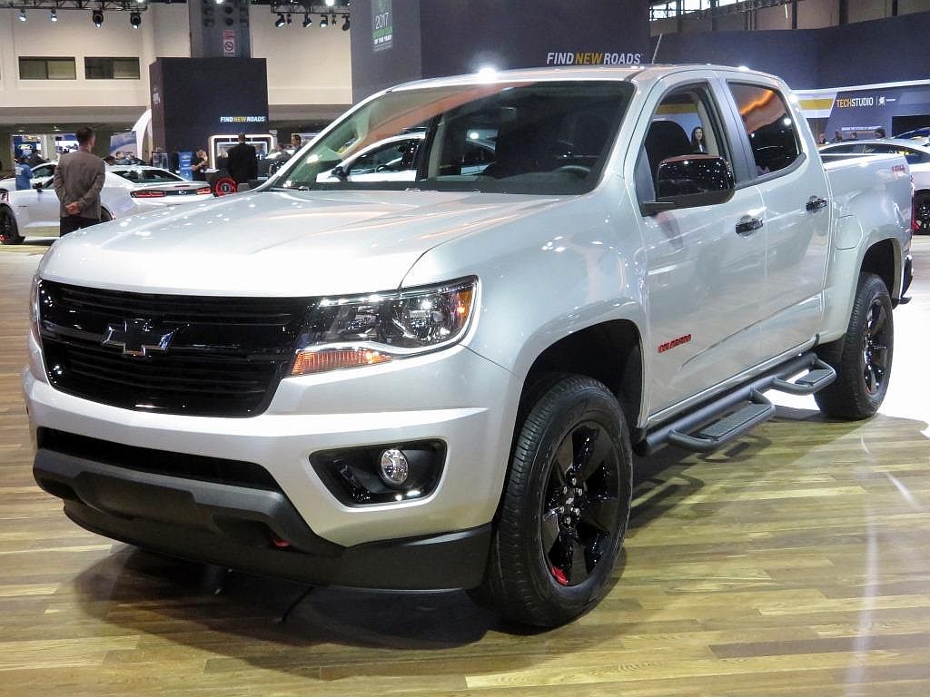 01 2017 Chevrolet Colorado Redline Edition