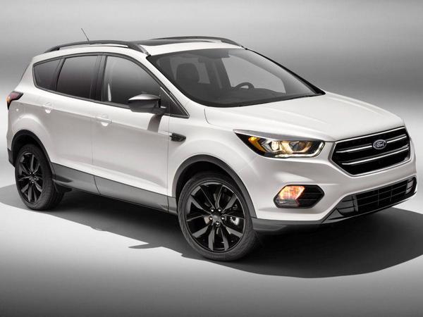 01 2017 Ford Escape Sport Appearance Package
