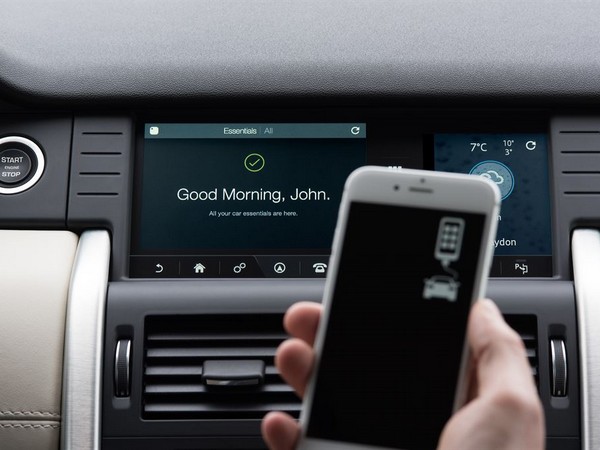 01 2017 Jaguar Land Rover Tile App