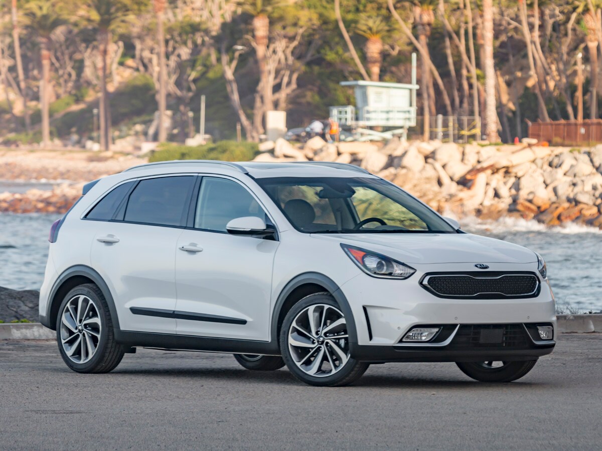 01 2017 Kia Niro KBB