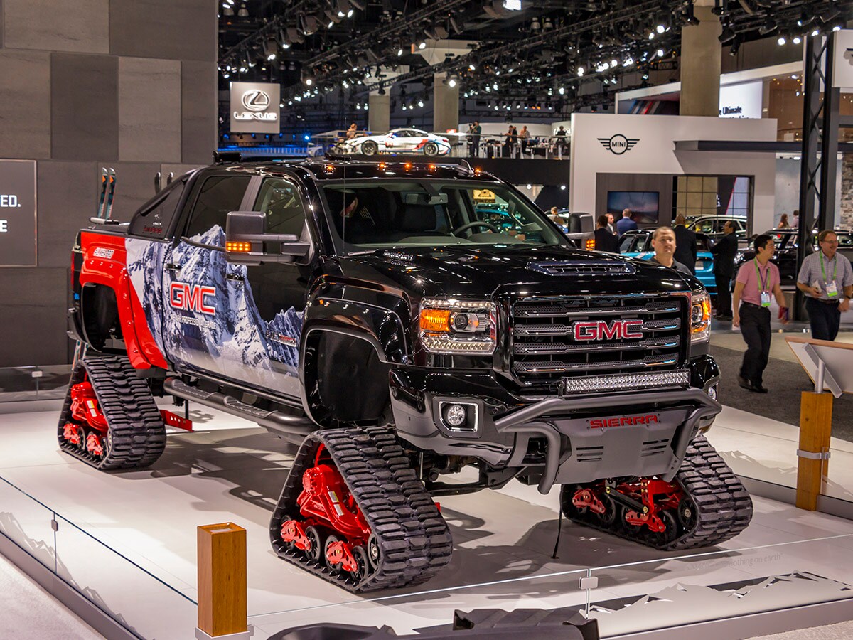 01 2018 GMC Sierra 2500HD All Mountain Concept LAAS KBB