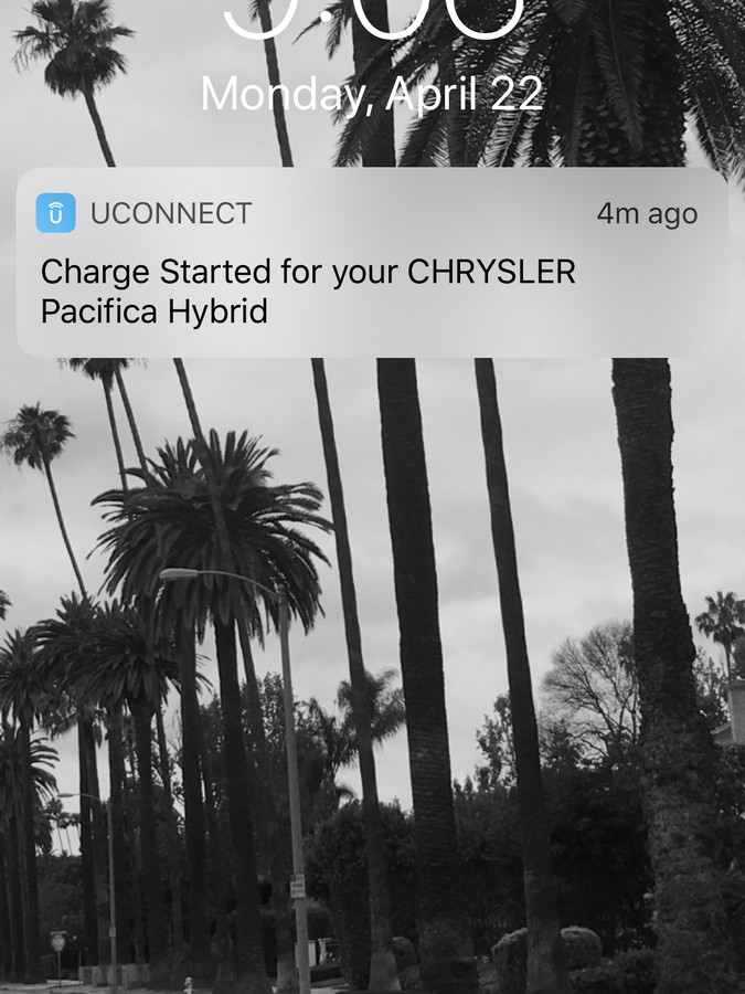 01 2018 Chrysler Pacifica Hybrid Tech