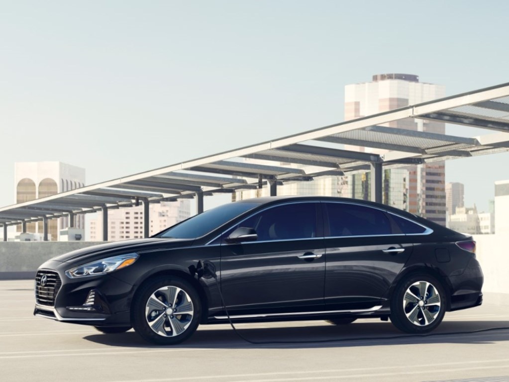 01 2018 Hyundai Sonata Plug In