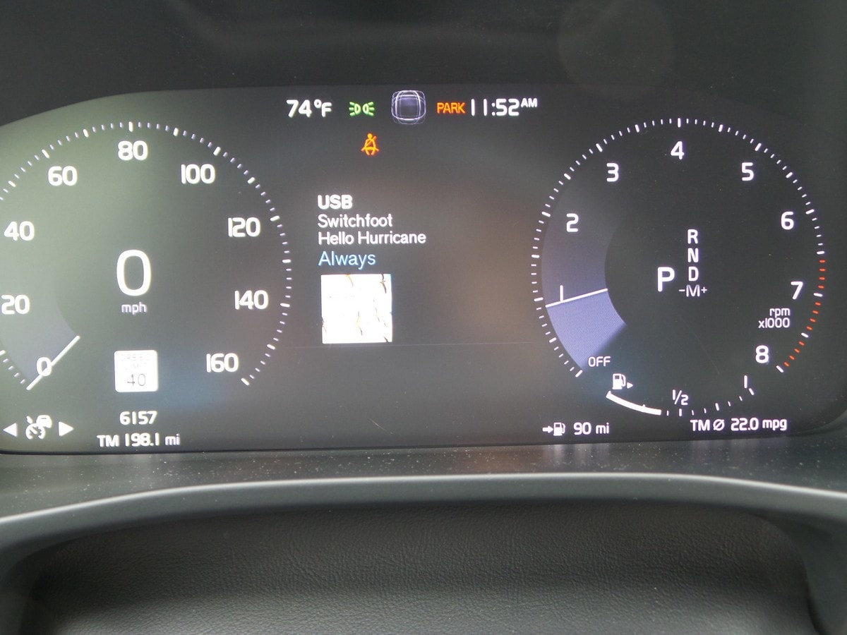 01 2019 Volvo XC40 Digital Dashboard