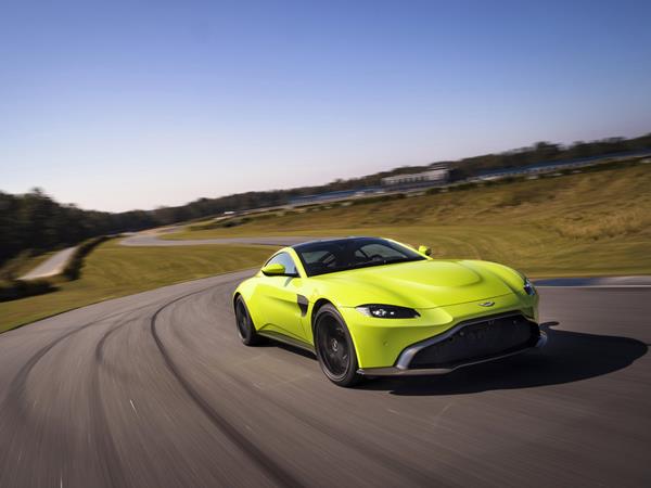 01 2019 Aston Martin Vantage Lime Essence