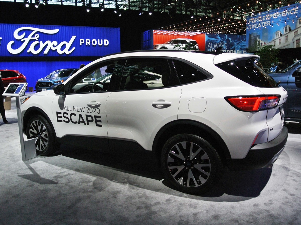 01 2020 Ford Escape Live