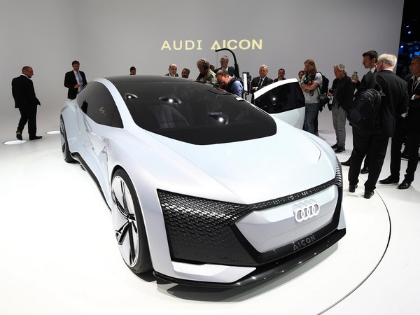 01 Audi Aicon Concept NP