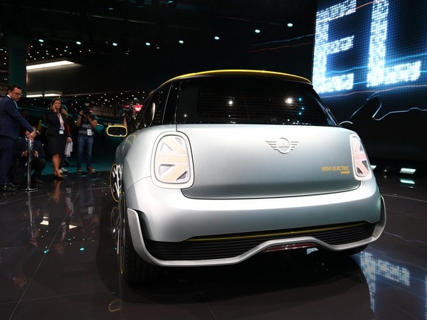 01 Mini Electric Concept NP