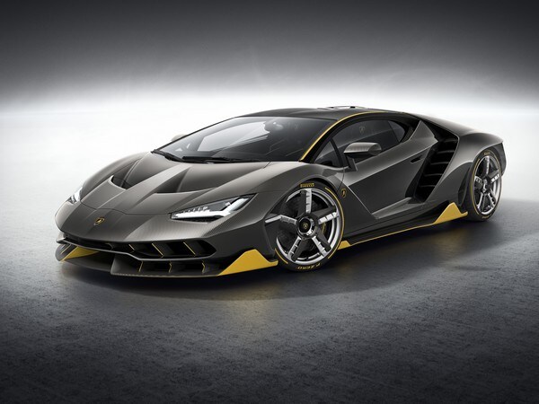 02 2016 Lamborghini Centenario