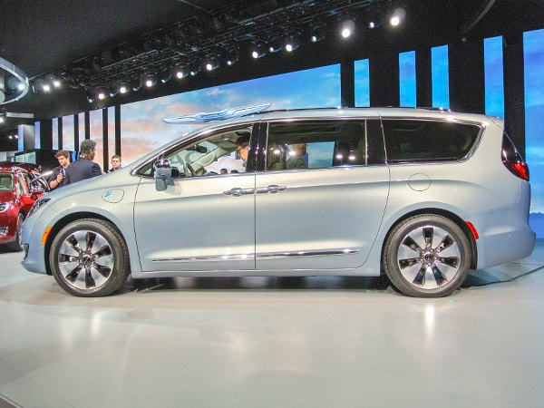 02 2017 Chrysler Pacifica