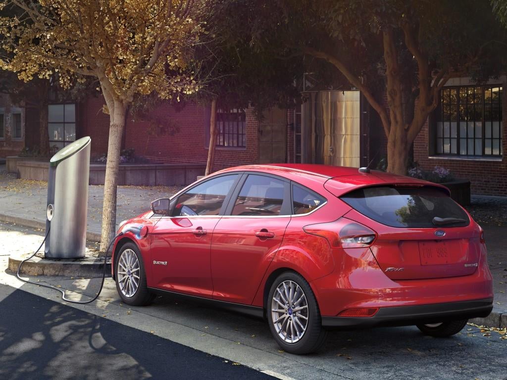 02 2017 Ford Focus Electric