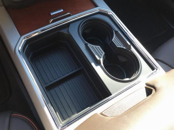 02 2017 Ford Super Duty Pickup Transformable Cupholder