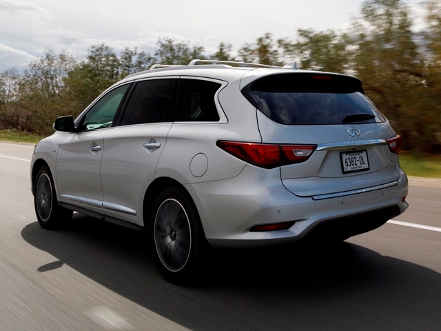 02 2017 Infiniti Qx60 Comparo
