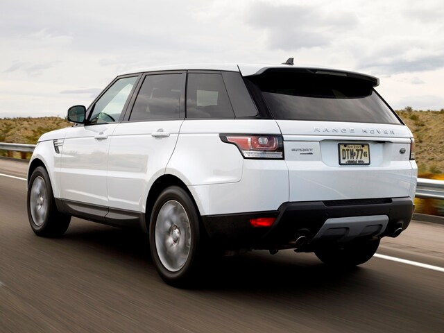 02 2017 Range Rover Sport Comparo