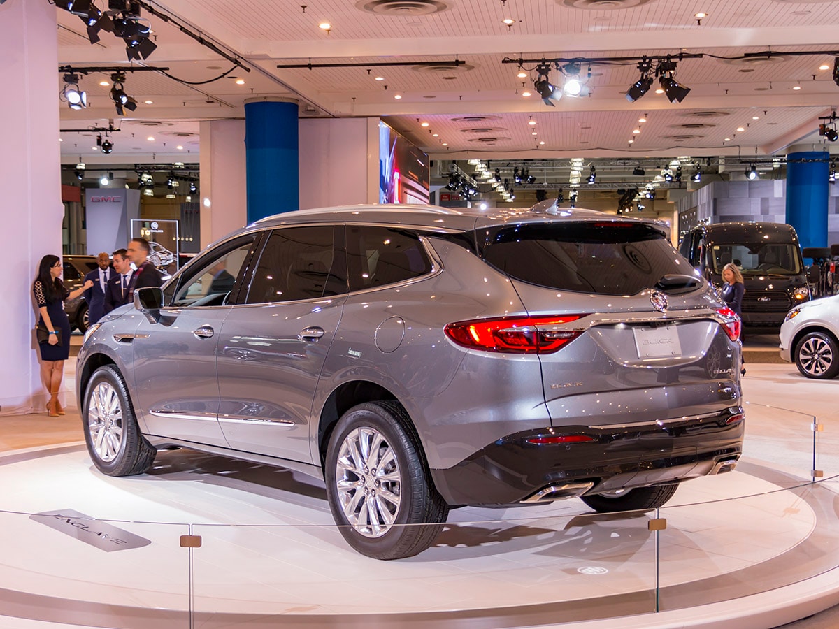 02 2018 Buick Enclave NYIAS KBB