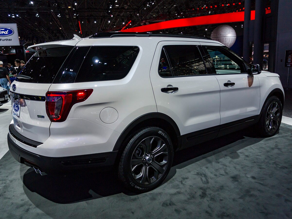 02 2018 Ford Explorer NYIAS KBB