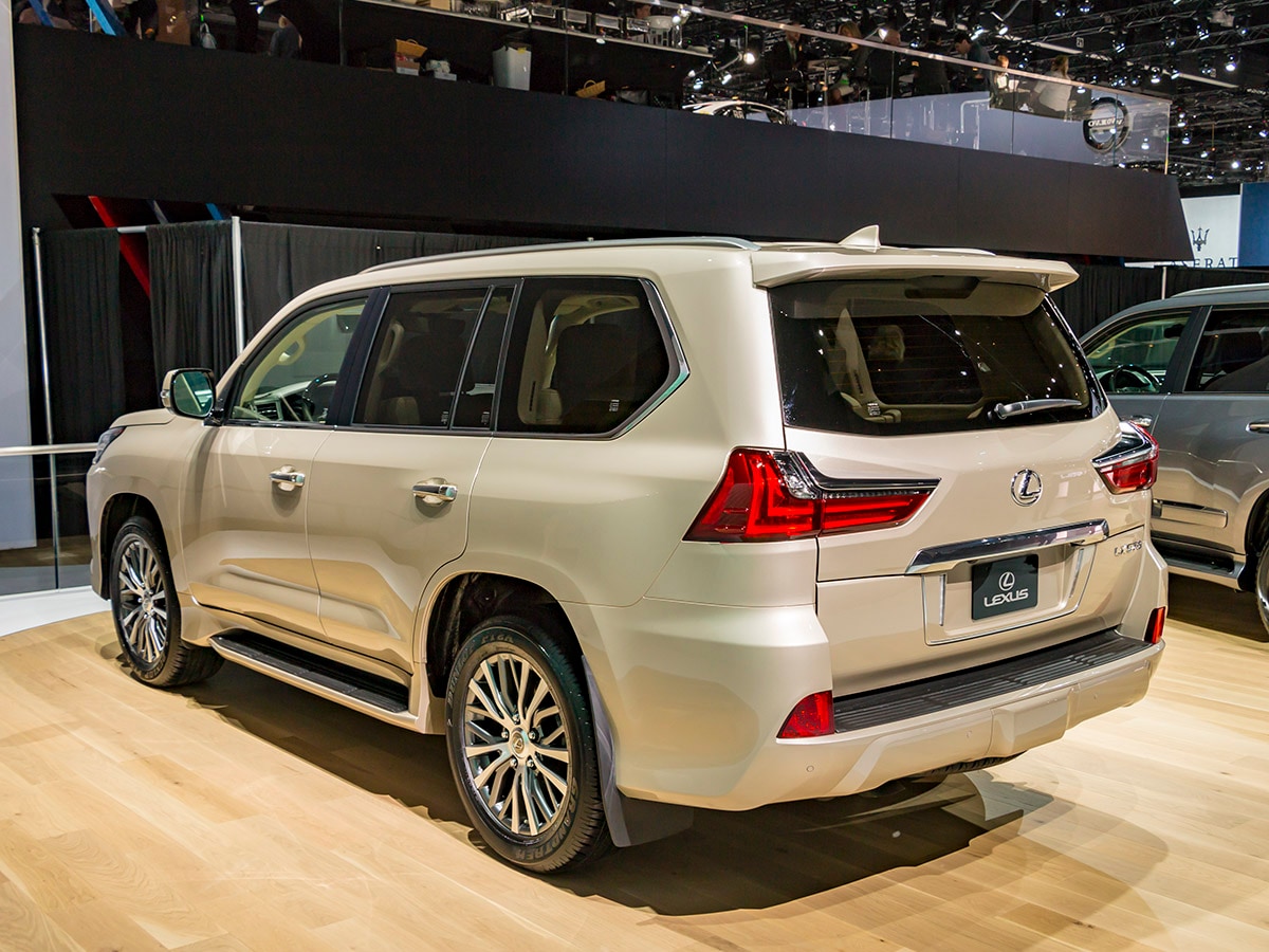 02 2018 Lexus LX 570 2 Row LAAS KBB