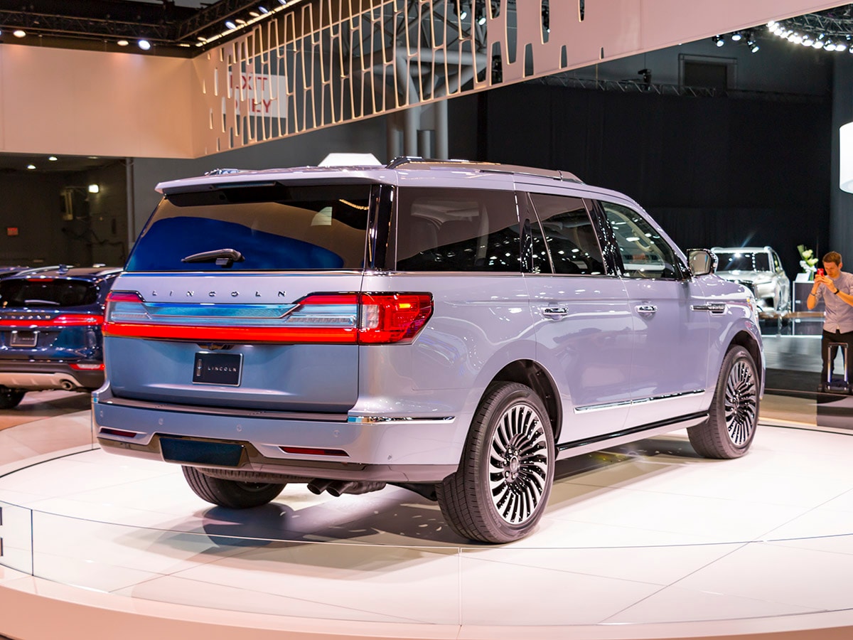 02 2018 Lincoln Navigator NYIAS KBB