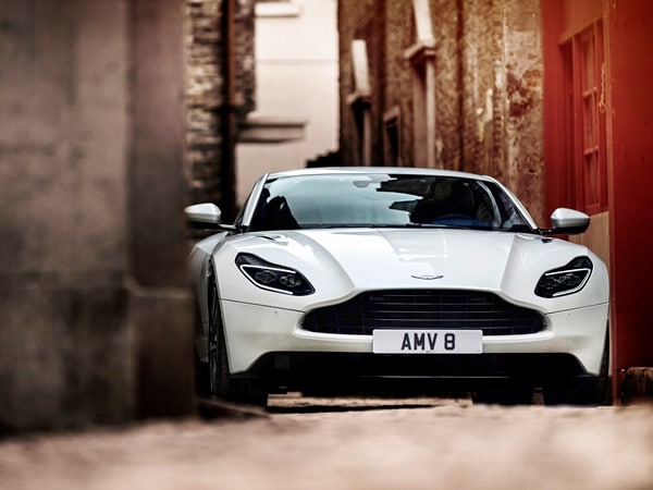 02 2018 Aston Martin Db11 V8