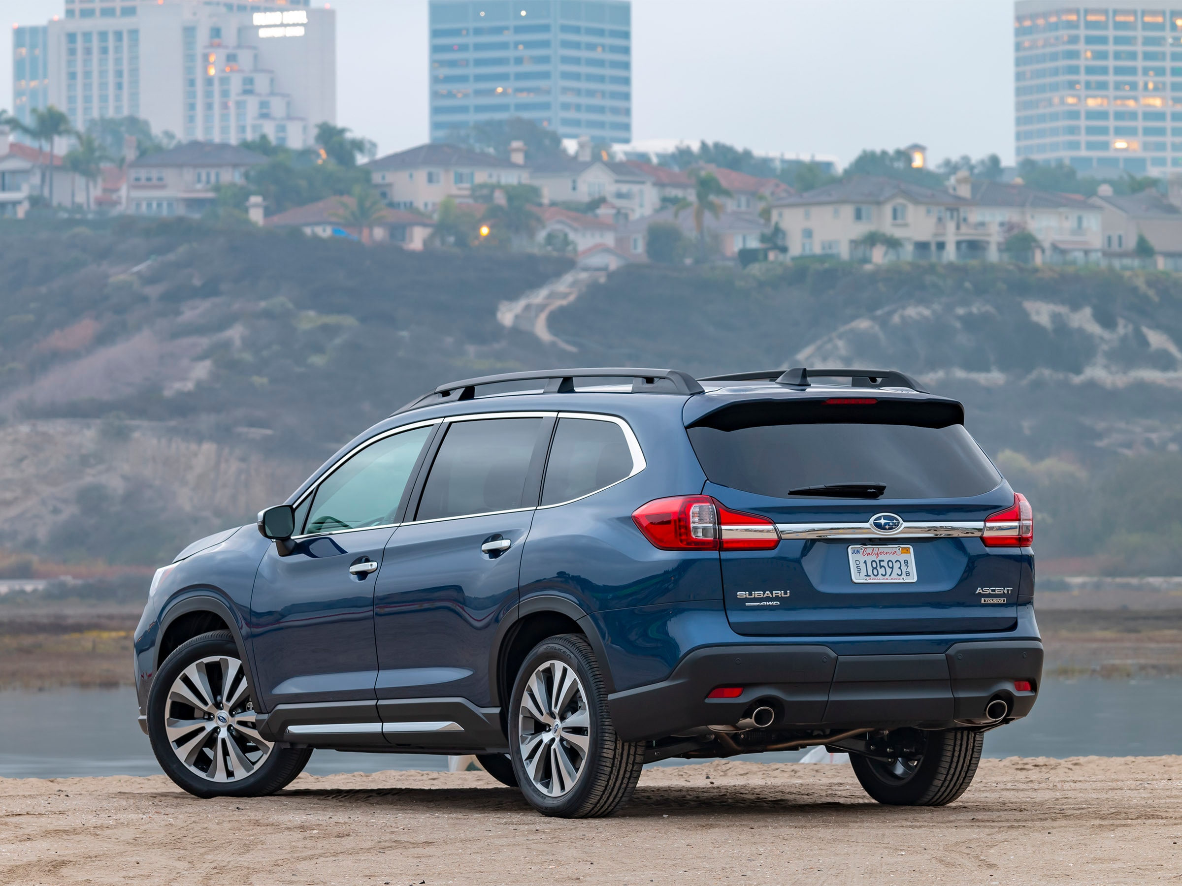 02 2019 Subaru Ascent LT Exterior KBB