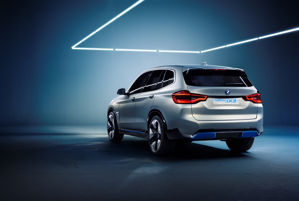 02 Bmw Ix3 Concept