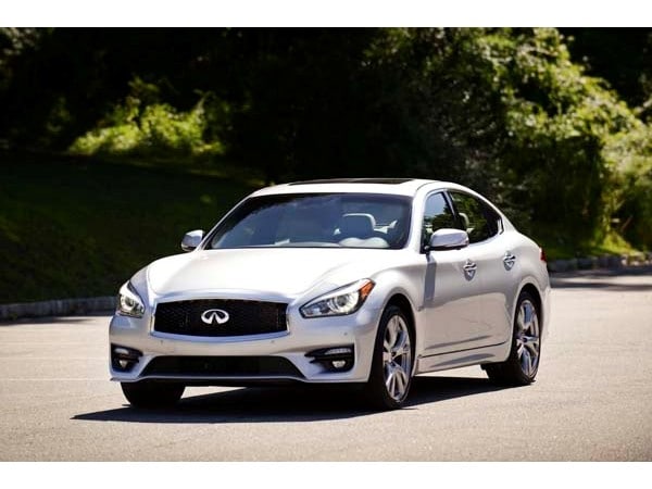 03 2015 Infiniti Q70