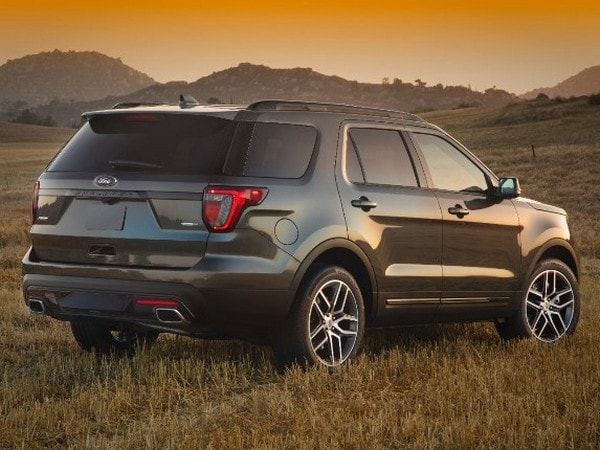 03 2016 Ford Explorer