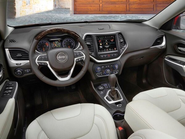 03 2016 Jeep Cherokee Overland