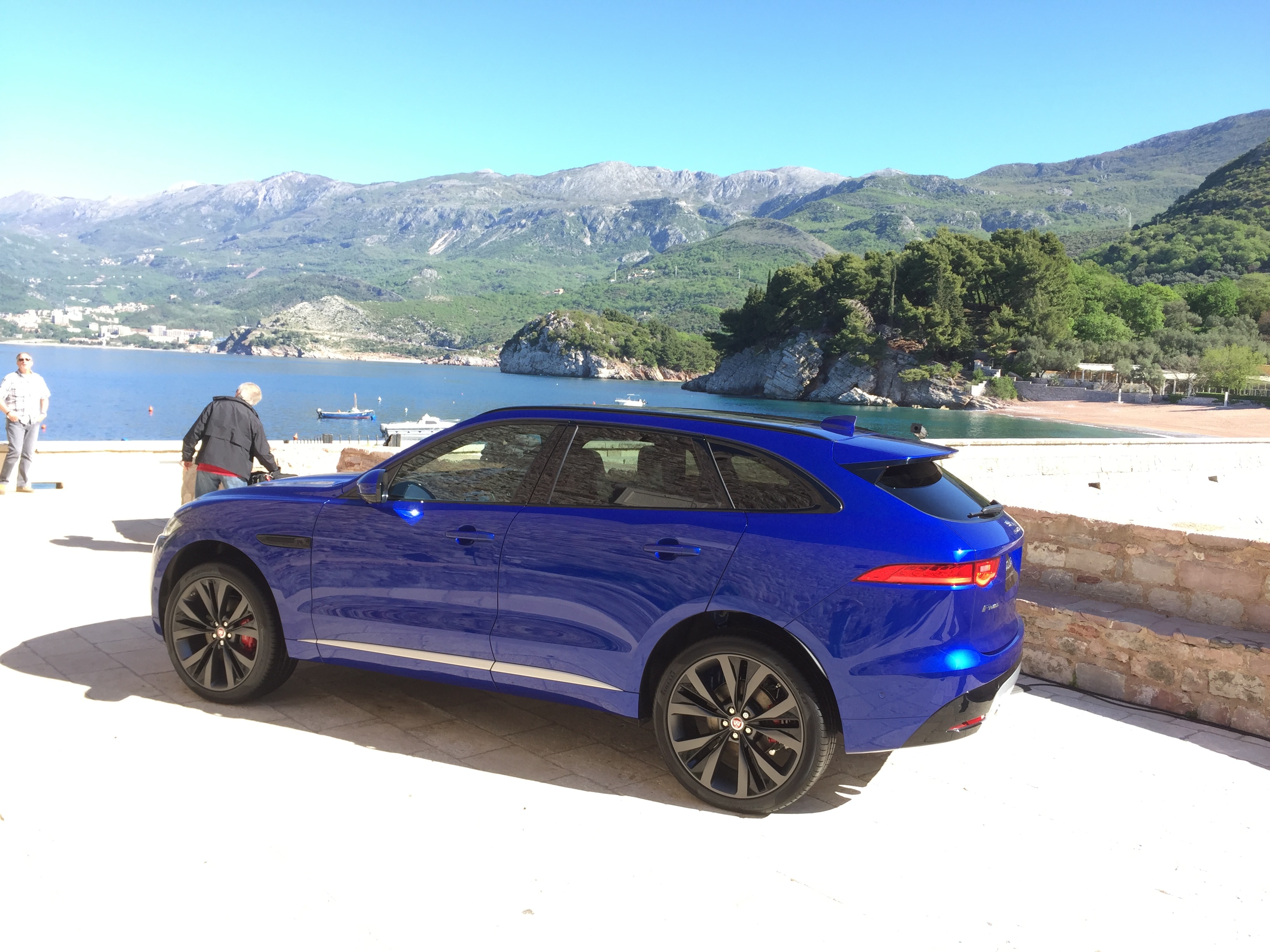 03 2017 Jaguar F Pace