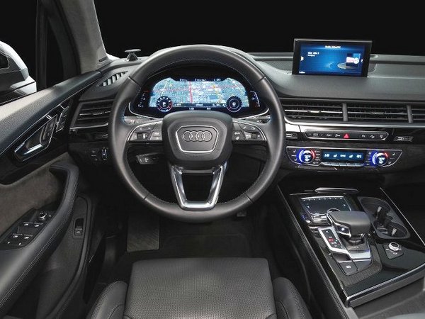 03 2017 Audi Q7