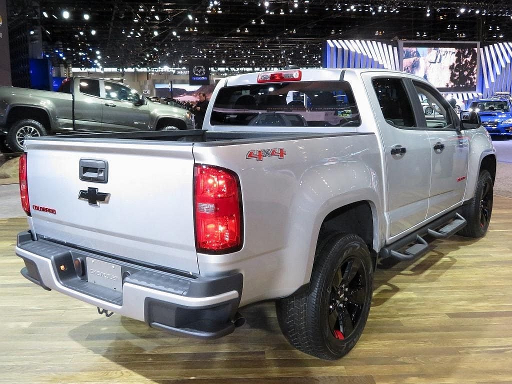 03 2017 Chevrolet Colorado Redline Edition