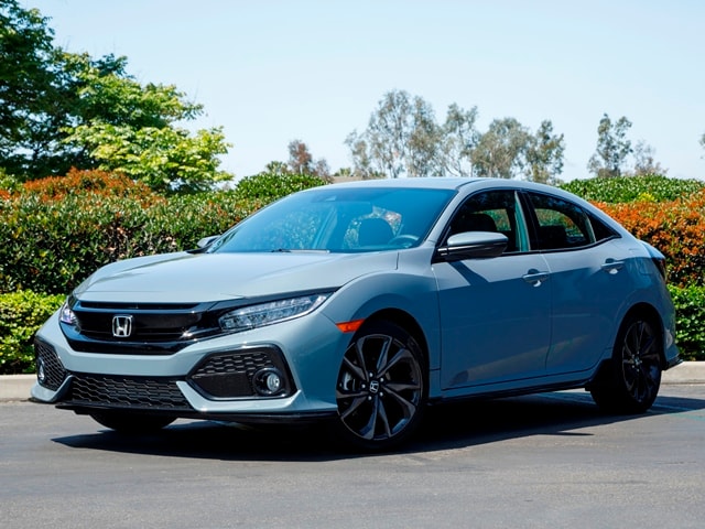 03 2017 Honda Civic Hatch Comparo