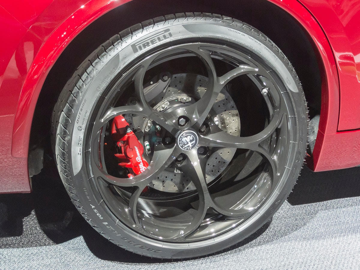 03 2018 Alfa Romeo Stelvio LA
