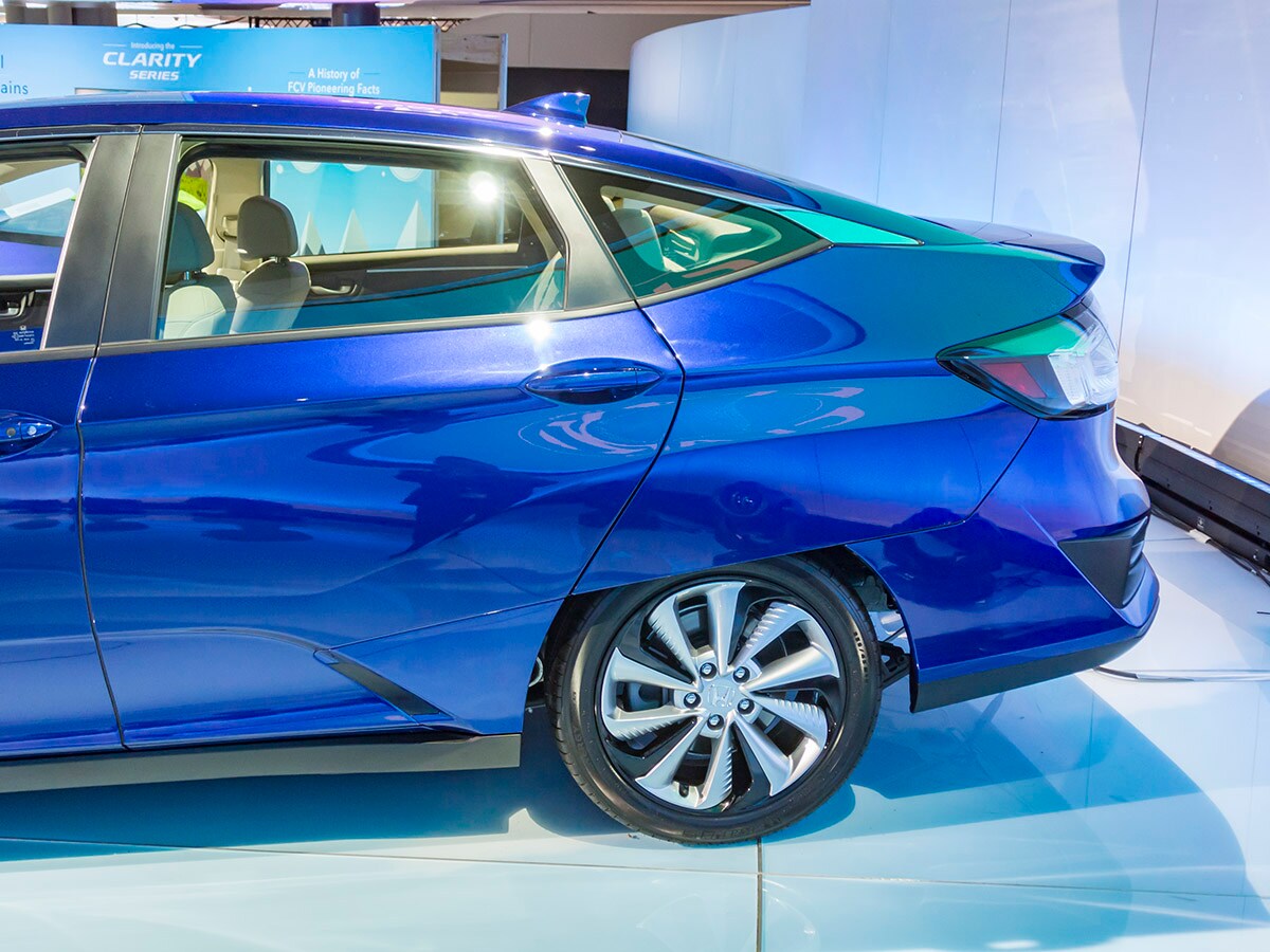 03 2018 Honda Clarity EV NYIAS KBB
