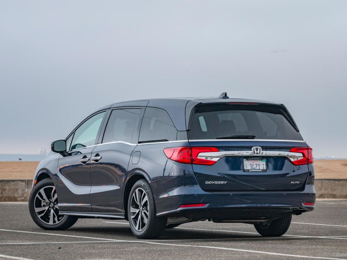 03 2018 Honda Odyssey Elite Exterior BB KBB