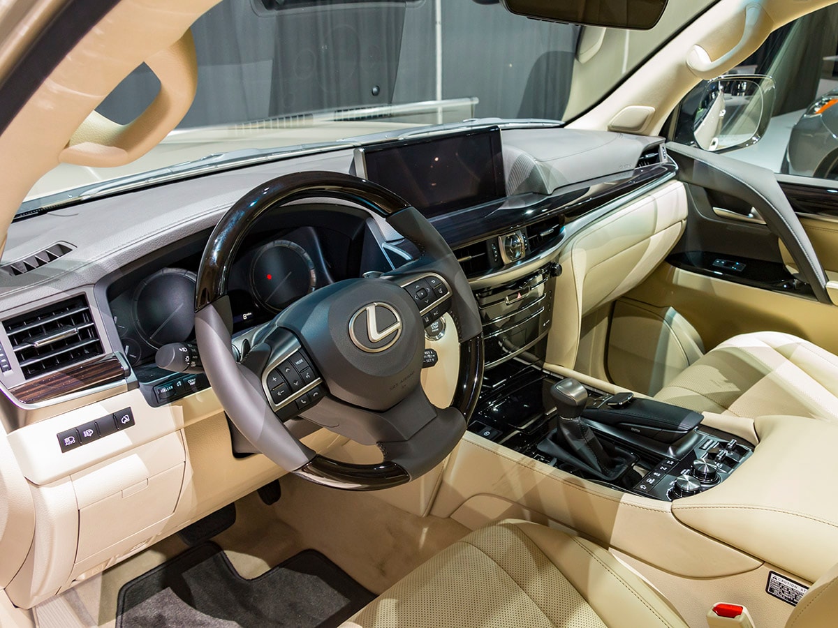 03 2018 Lexus LX 570 2 Row LAAS KBB
