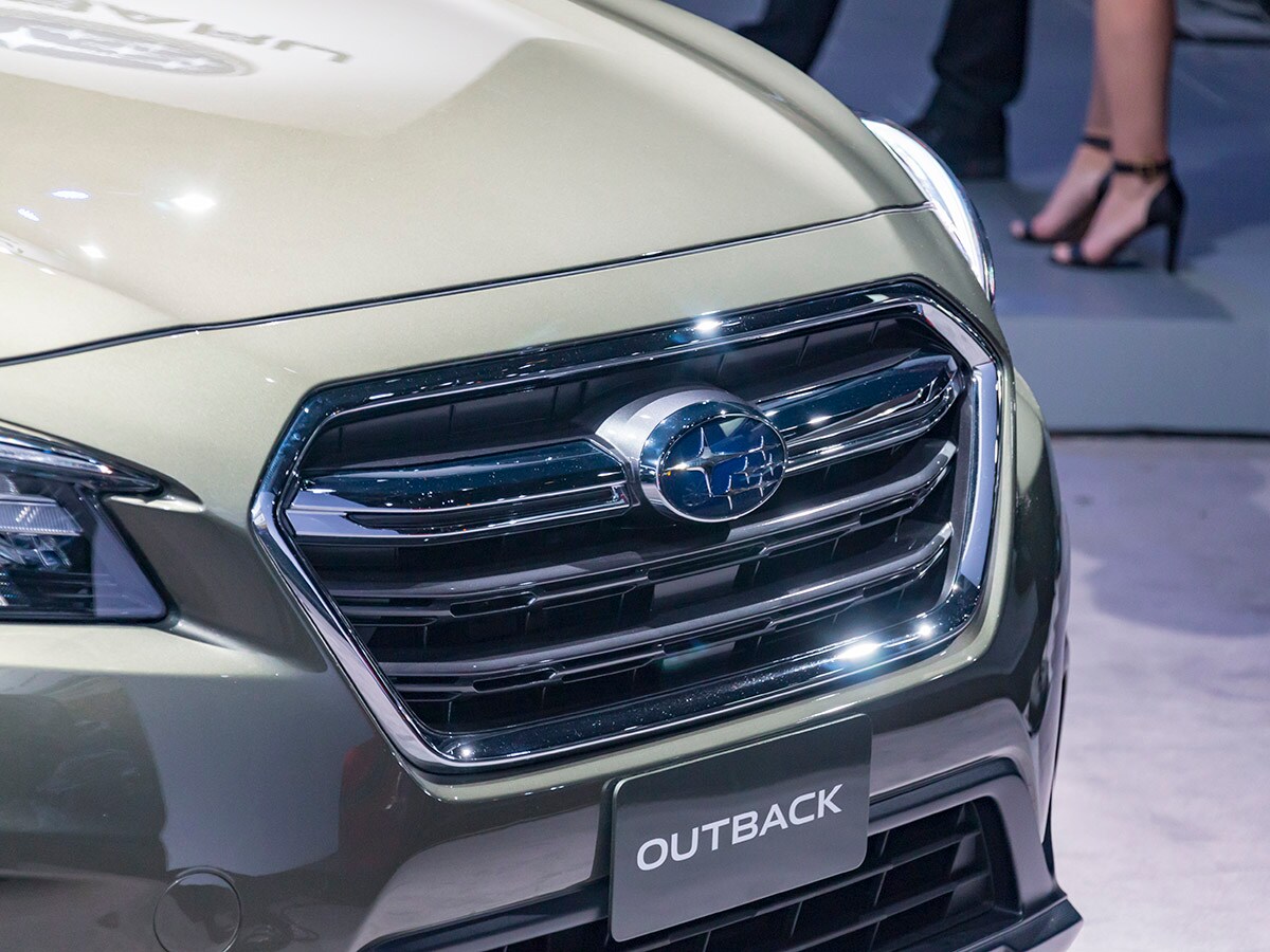 03 2018 Subaru Outback NYIAS KBB